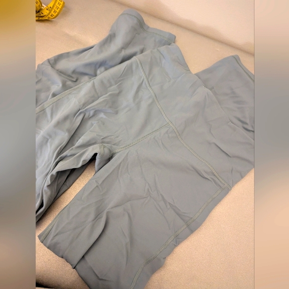 Athleta Elation High Rise Flare Pants Grey/Blue Women's Size Medium - Picture 10 of 10